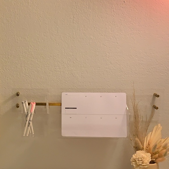 Russell + Hazel Acrylic Wall Valet, Accessory Cup - Picture 10 of 12